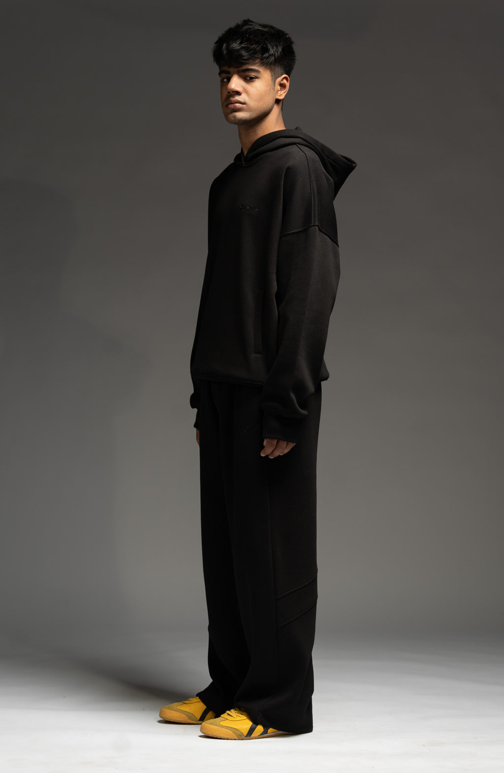 RUENE Black Sweatpants
